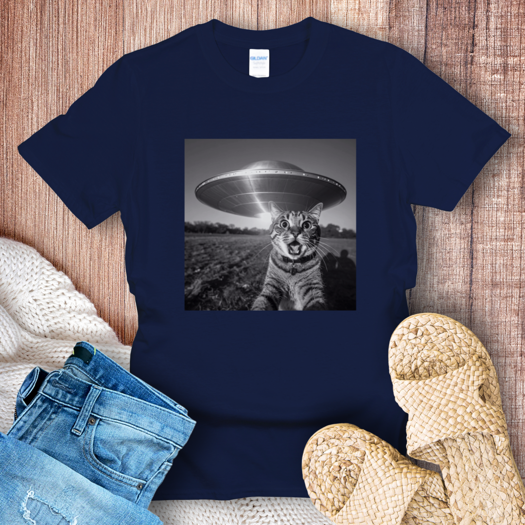 UFO Cat Selfie T-Shirt