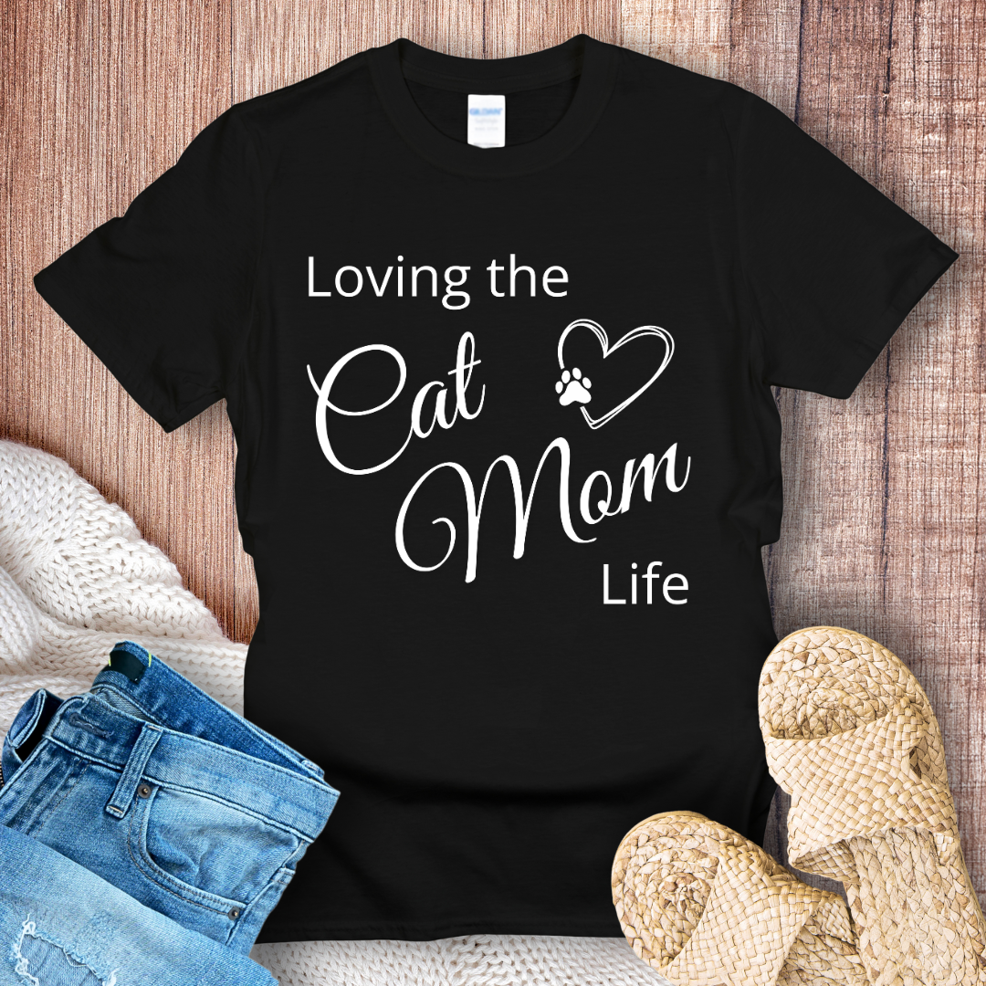 Proud Cat Mom Quote T-Shirt