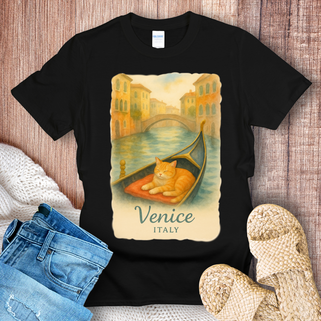 Cat in Gondola - Venice T-Shirt