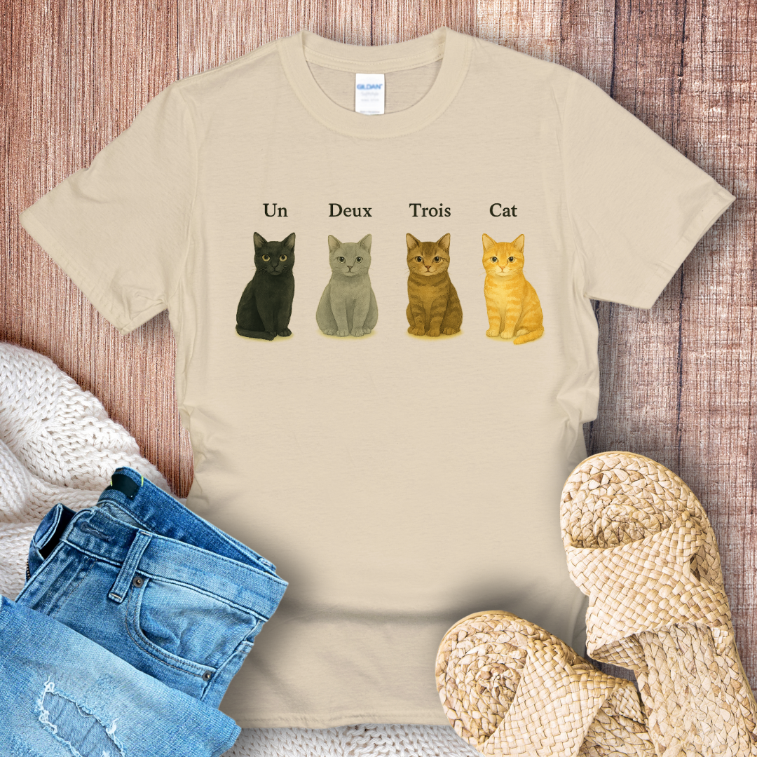 Un, Deux, Trois, Cat Color Print T-Shirt