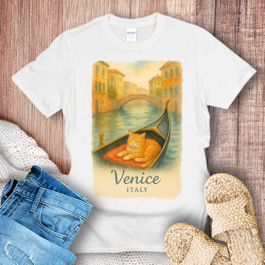 Cat in Gondola - Venice T-Shirt