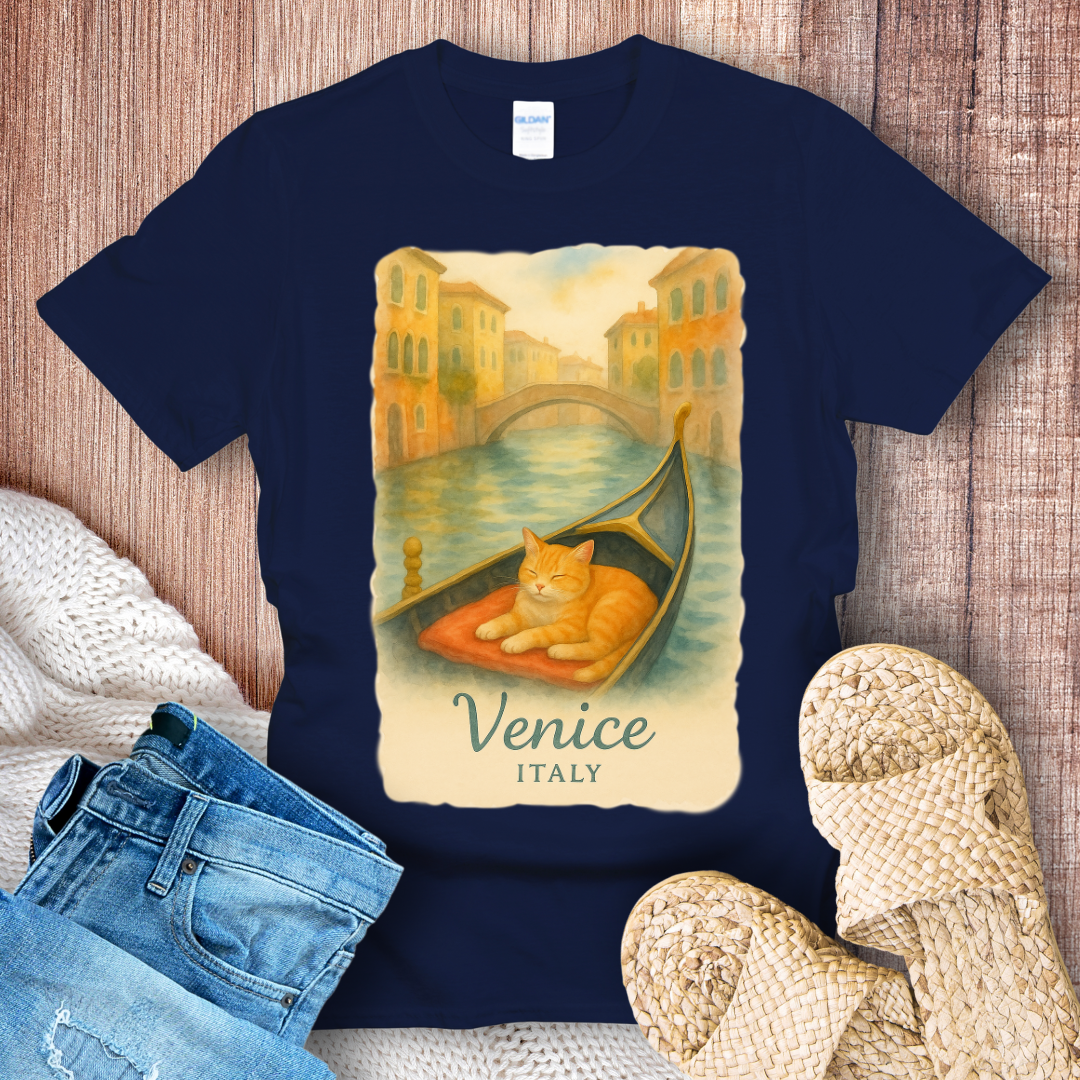 Cat in Gondola - Venice T-Shirt