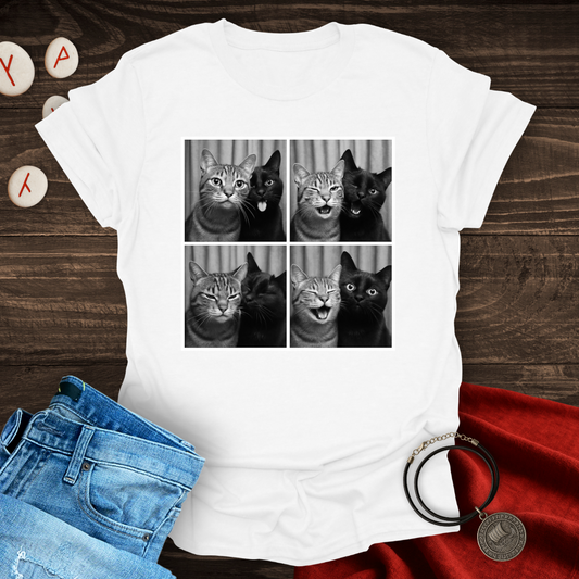 Best Cat Friends in Photoboth T-shirt