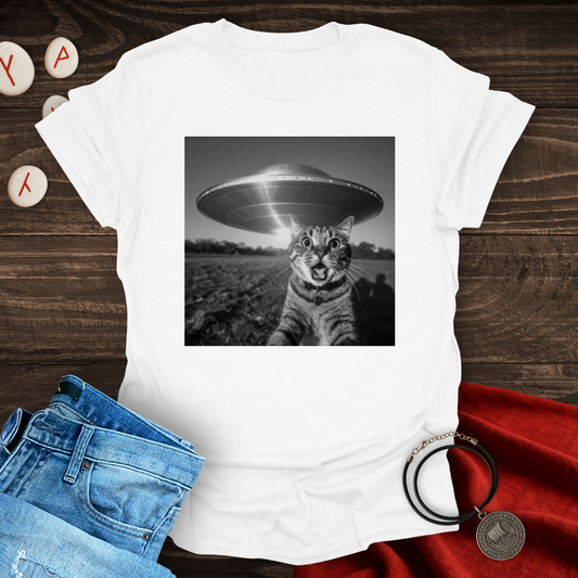 UFO Cat Selfie T-Shirt
